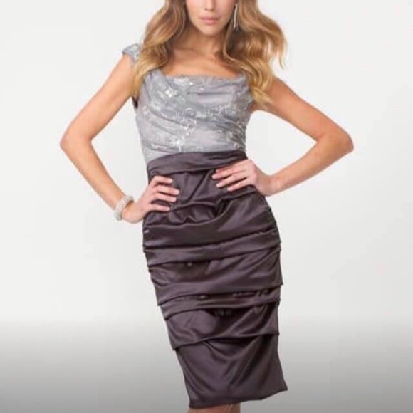 LeChateau Grad/Wedding/Special Occassion Dress SzL - Picture 3 of 3